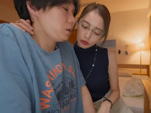 [Paoge Tanhua] Quan hệ khách sạn, quay lén gái mại dâm bán thời gian gợi cảm buộc tóc đuôi ngựa, ngực khủng, quan hệ tình dục nồng nhiệt trên ghế sofa, quan hệ bằng miệng và nuốt tinh dịch...